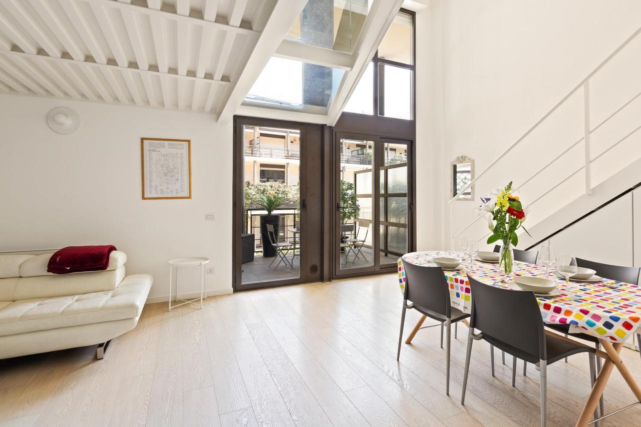 ミラノElegant Loft With Balcony!アパートメント エクステリア 写真