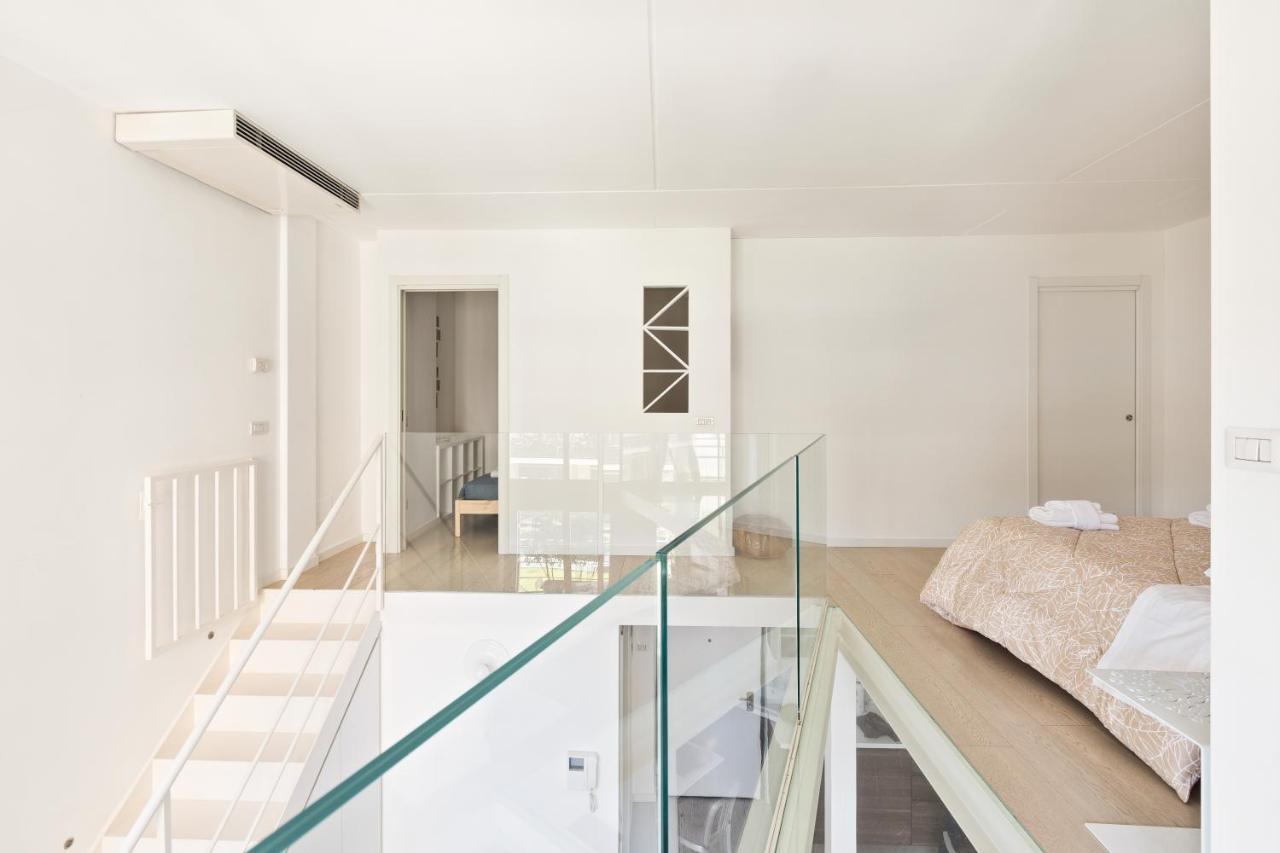 ミラノElegant Loft With Balcony!アパートメント エクステリア 写真